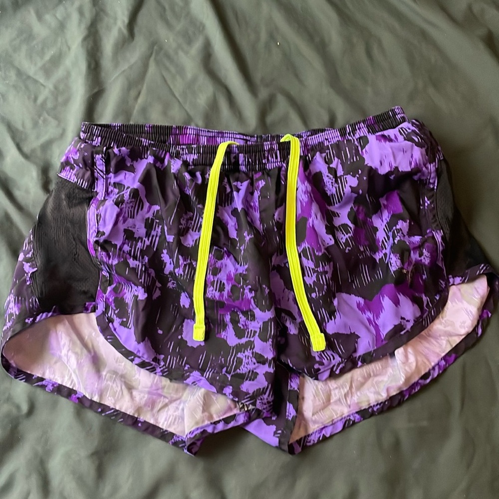 Old Navy Active running shorts